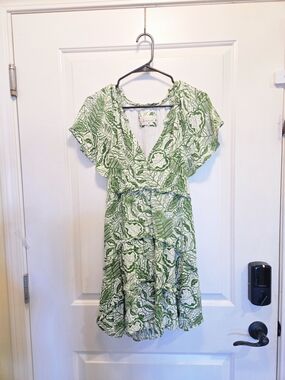 Anthropologie Green and White Leaf-Print Mini Dress